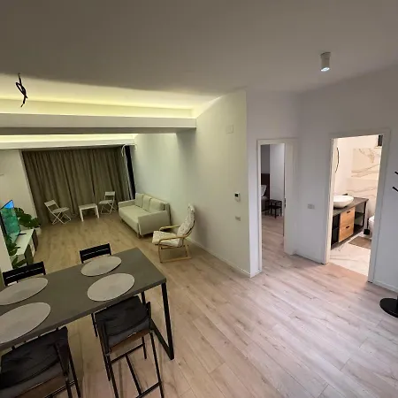 Warm Apartment Bucharest