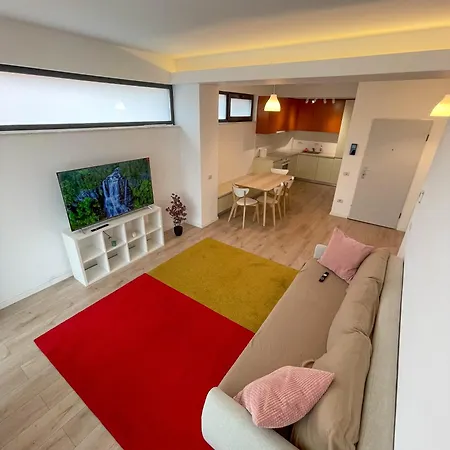 Warm Apartment Bucharest
